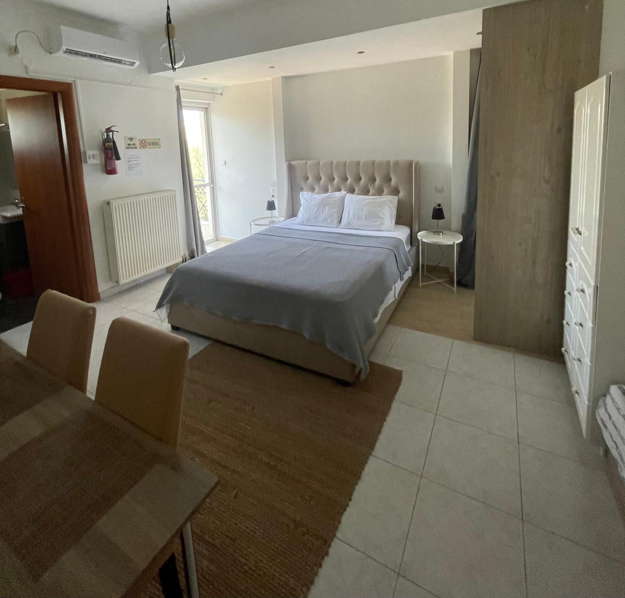 Greece Apartments Now Патра Екстериор снимка